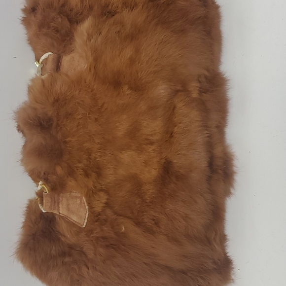 Fall in Love Fox Fur Handbag - Picture 10 of 10